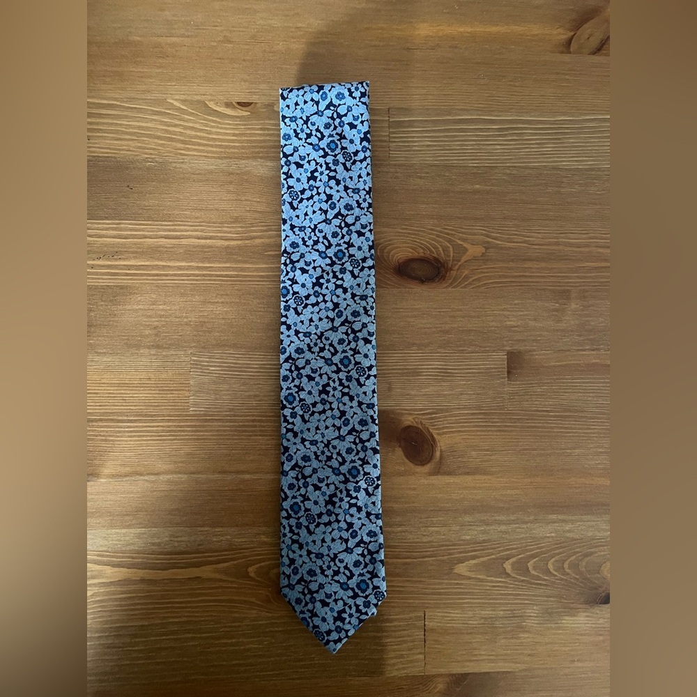 Tommy Hilfiger Blue and Black Silk Tie